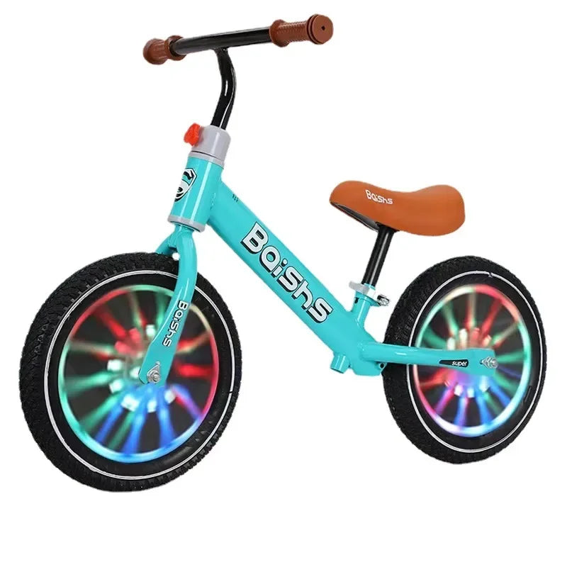 Pedalless Balance Bike com Flash Wheel, deslizante Balance Bike, 2 a 6 anos de idade Scooter, 12 ", novo